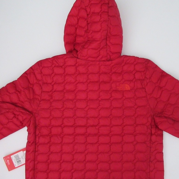 NWT The North Face Red Hooded Thermoball Jacket - Picture 7 of 8